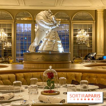 Disneyland Hotel à Disneyland Paris la table de Lumière