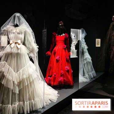 Transparences, la nouvelle exposition mode du Musée Yves Saint Laurent