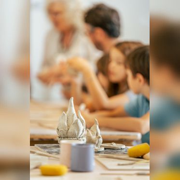 Sport & céramique : les samedi en famille au Musée Céramique de Sèvres  - SEVRES JEP2023 photogtaphe2   (c) Quentin Chevrier