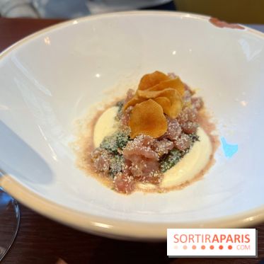 Kapara - Tartare de thon, olives, chips de topinambour