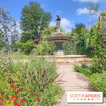 Visuel Paris 8e - jardin des Champs-Elysées fleurs