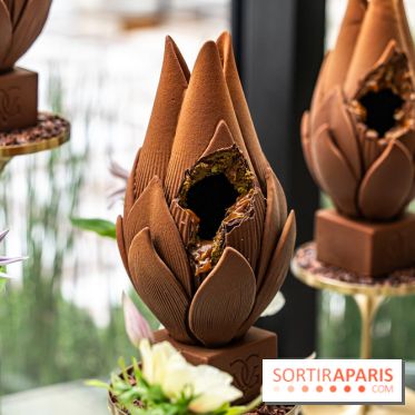 L'oeuf de Pâques fleur du George V Paris par Michael Bartocetti 2024