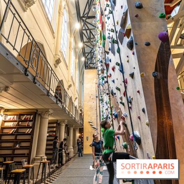Climbing District Saint-Lazare, la salle d'escalade et espace coworking cachée dans une chapelle
