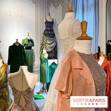 Exposition Haute Couture gratuite chez Bonhams Cornette de Saint Cyr, maison de vente prestigieuse à Paris