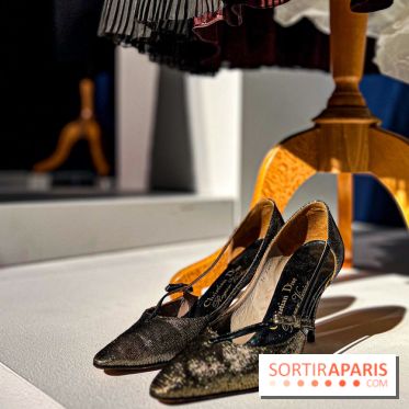 Exposition Haute Couture gratuite chez Bonhams Cornette de Saint Cyr, maison de vente prestigieuse à Paris