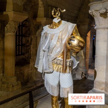 La Trêve la Basilique Saint-Denis, l'exposition costumes et photos de Sophie Comtet Kouyaté en mode jeux Olympique en Grèce Antique