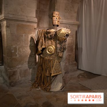 La Trêve la Basilique Saint-Denis, l'exposition costumes et photos de Sophie Comtet Kouyaté en mode jeux Olympique en Grèce Antique