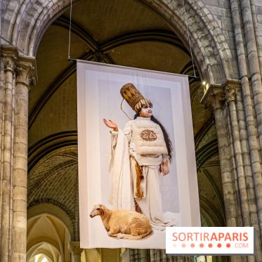 La Trêve la Basilique Saint-Denis, l'exposition costumes et photos de Sophie Comtet Kouyaté en mode jeux Olympique en Grèce Antique