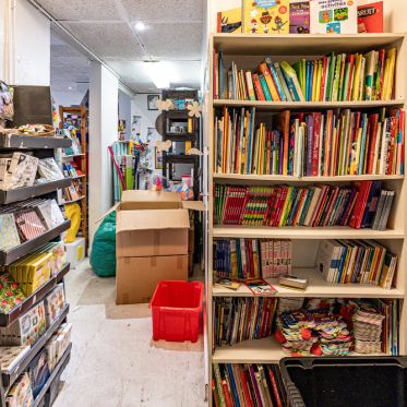 La Braderie solidaire ADM, les boutiques à Guyancourt - les photos