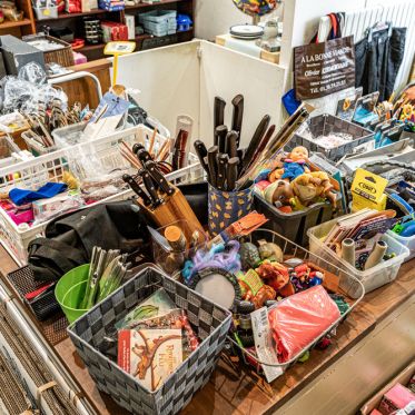 La Braderie solidaire ADM, les boutiques à Guyancourt - les photos