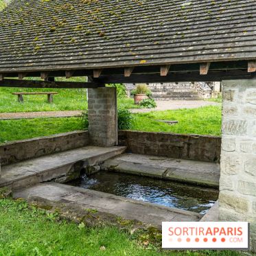 Village de Medan dans les Yvelines -  lavoir de la mairie