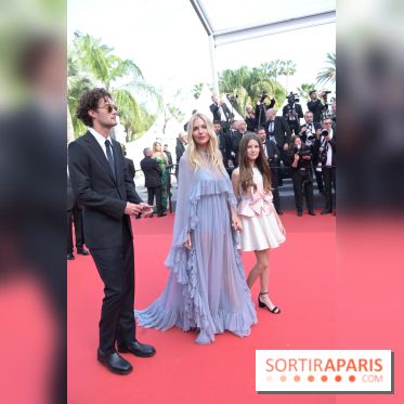 ©Rachid Bellak - Cannes 2024 : Tapis Rouge - Horizon: An American Saga - Sienna Miller et Marlowe Sturridge 