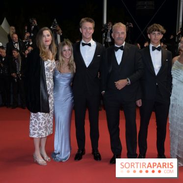 ©Rachid Bellak - Cannes 2024 : Tapis Rouge - Horizon: An American Saga - Lily Costner, Hayes Logan Costner, Grace Avery Costner, Kevin Costner, Cayden Wyatt Costner et Annie Costner 