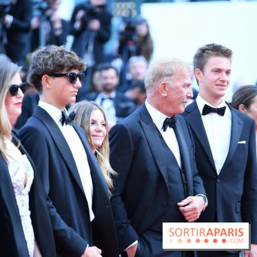 ©Rachid Bellak - Cannes 2024 : Tapis Rouge - Horizon: An American Saga - Lily Costner, Hayes Logan Costner, Grace Avery Costner, Kevin Costner, Cayden Wyatt Costner et Annie Costner 