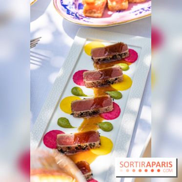 La terrasse jardin Summer de la Bauhinia au Shangri-La Paris