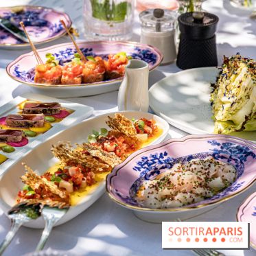 La terrasse jardin Summer de la Bauhinia au Shangri-La Paris
