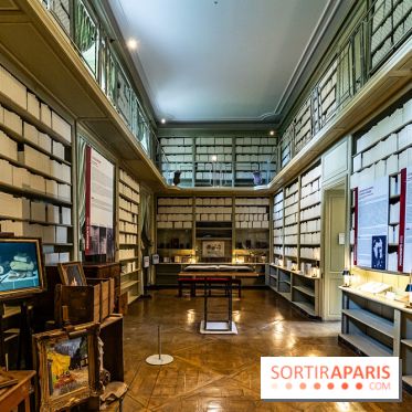 Le Château de la Roche Guyon, le château troglodyte dans le Val-d'Oise - 95 -  bibliothèque