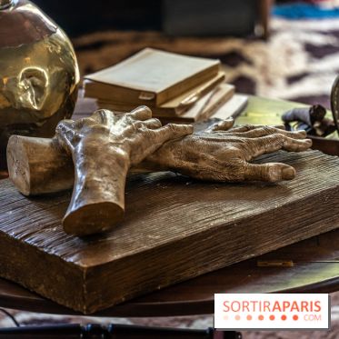 Maison Jean Cocteau à Milly-la-Forêt en Essonne - photos -  les mains de Cocteau moulés