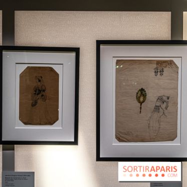 Exposition 'Bijoux de Scène de la Comédie Française' à l'hôtel historique de Mercy-Argenteau qui se dévoile
