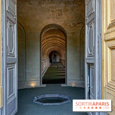 L'exposition de la broderie monumentale d'Eva Jospin à l'Orangerie du Château de Versailles