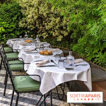 La terrasse du Jardin Privé à Châtelet Les Halles en mode barbecue