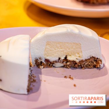 Le Café de la Rose Lancôme par Nina Métayer sur les Champs-Elysées à Paris -  A7C7207