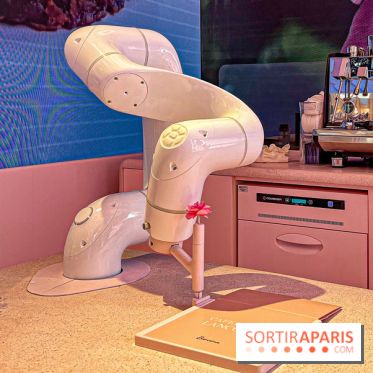 Le Café de la Rose Lancôme par Nina Métayer sur les Champs-Elysées à Paris - Exposition Siège Social Sisley   image00060   1086330