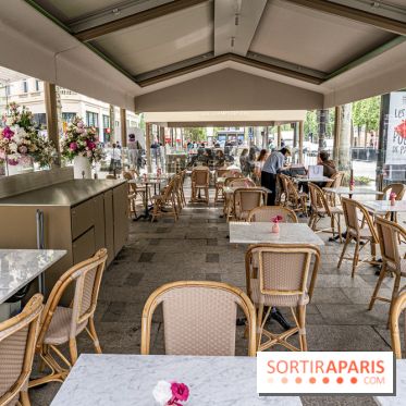 Le Café de la Rose Lancôme par Nina Métayer sur les Champs-Elysées à Paris