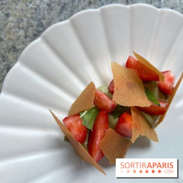 La Table des Résistants - Dessert fraises et menthe