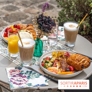 Le brunch à volonté de Chez Molly à Versailles dans les Yvelines - 78 -  table terrasse