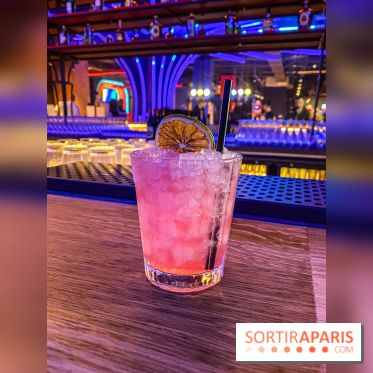 Shuffled, l'enseigne de shuffleboard à Boom Boom Villette - IMG 8547