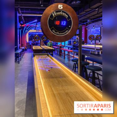 Shuffled, l'enseigne de shuffleboard à Boom Boom Villette - IMG 8585
