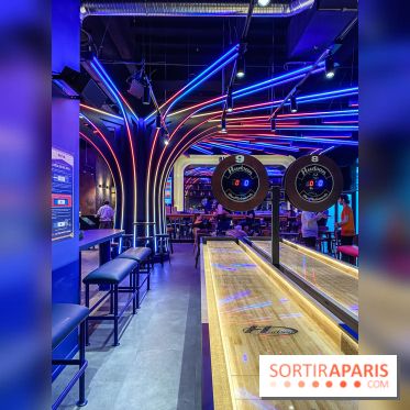 Shuffled, l'enseigne de shuffleboard à Boom Boom Villette - IMG 8591