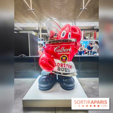 Les homards de l'artiste pop Philip Colbert envahissent la Station F pour une expo gratuite insolite - IMG20240708164220