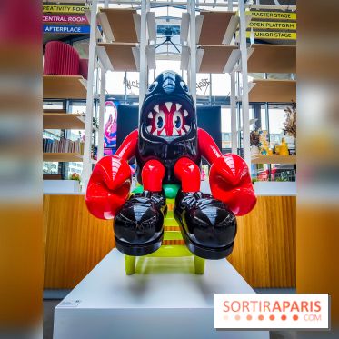 Les homards de l'artiste pop Philip Colbert envahissent la Station F pour une expo gratuite insolite - IMG20240708164809