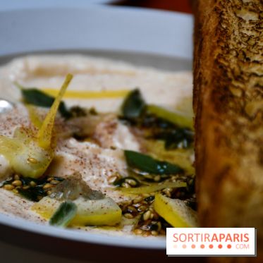 Comestibles comptoir gourmand et terrasse confidentielle par Paul Pairet à l'Hôtel de Crillon