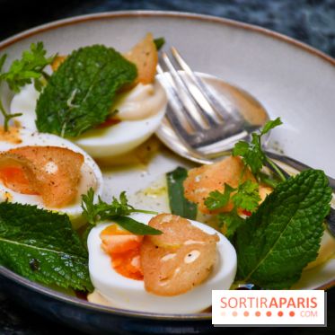 Comestibles comptoir gourmand et terrasse confidentielle par Paul Pairet à l'Hôtel de Crillon