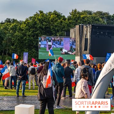 La Fan zone de Saint-Quentin en Yveli!nes, soirée Ofenbach et drones -  A7C0314