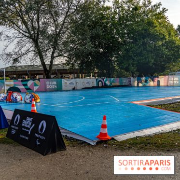 La Fan zone de Saint-Quentin en Yveli!nes, soirée Ofenbach et drones -  A7C0318