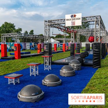 La Fan zone de Saint-Quentin en Yveli!nes, soirée Ofenbach et drones -  A7C0321