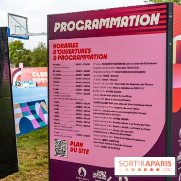 La Fan zone de Saint-Quentin en Yveli!nes, soirée Ofenbach et drones -  A7C0328