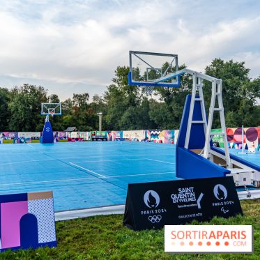 La Fan zone de Saint-Quentin en Yveli!nes, soirée Ofenbach et drones -  A7C0331