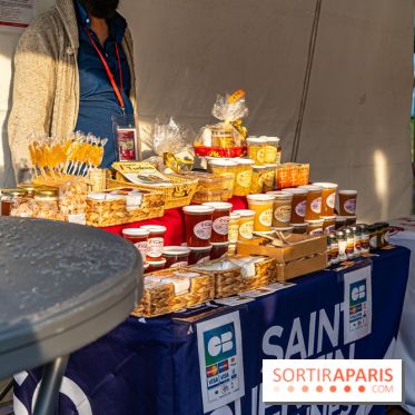La Fan zone de Saint-Quentin en Yveli!nes, soirée Ofenbach et drones -  A7C0334
