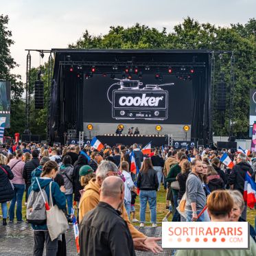 La Fan zone de Saint-Quentin en Yveli!nes, soirée Ofenbach et drones -  A7C0340