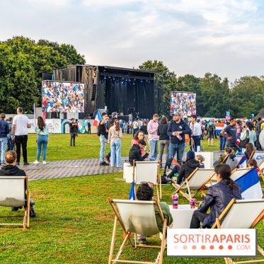 La Fan zone de Saint-Quentin en Yveli!nes, soirée Ofenbach et drones -  A7C0344