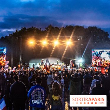 La Fan zone de Saint-Quentin en Yveli!nes, soirée Ofenbach et drones -  A7C0440