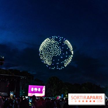 La Fan zone de Saint-Quentin en Yveli!nes, soirée Ofenbach et drones -  A7C0464