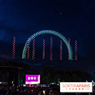 La Fan zone de Saint-Quentin en Yveli!nes, soirée Ofenbach et drones -  A7C0492