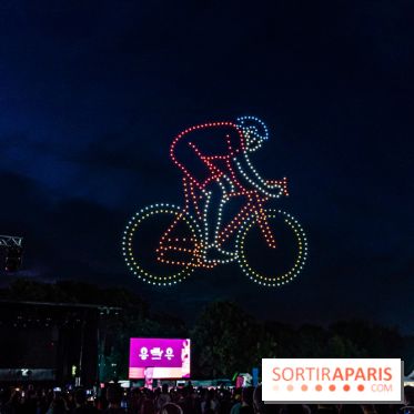 La Fan zone de Saint-Quentin en Yveli!nes, soirée Ofenbach et drones -  A7C0516