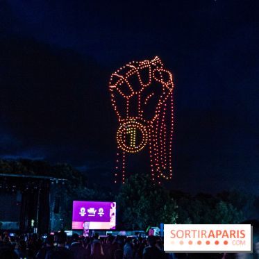 La Fan zone de Saint-Quentin en Yveli!nes, soirée Ofenbach et drones -  A7C0549